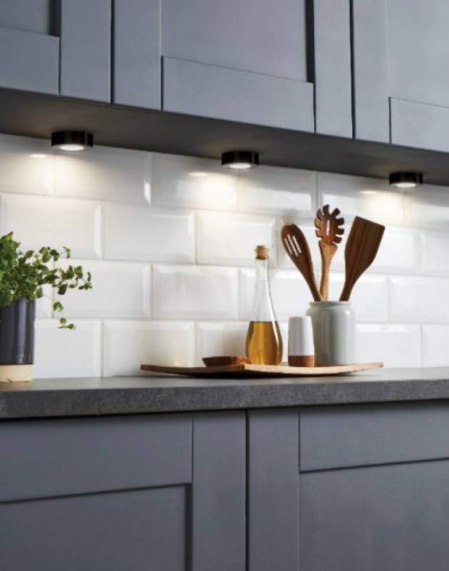 Add beauty to your kitchen lights - the importance of proper kitchen lighting